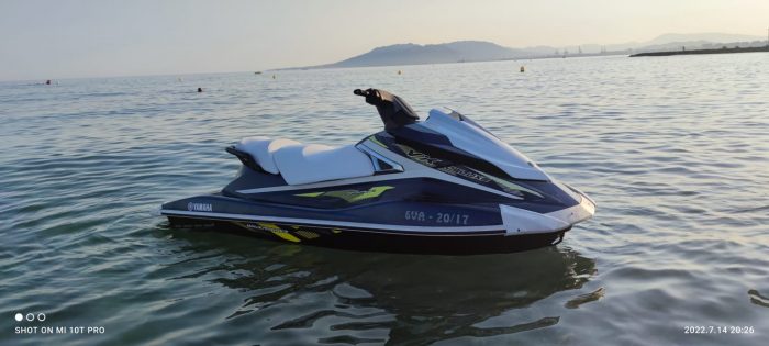 Alquiler moto de agua Yamaha VX